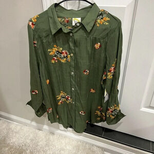 Anthropologie | Tops | Anthropologie
Bohemian Floral Tunic Blouse Olive...